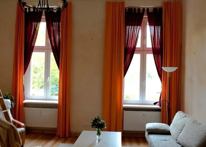 克罗伊茨贝格一流酒店式公寓 *