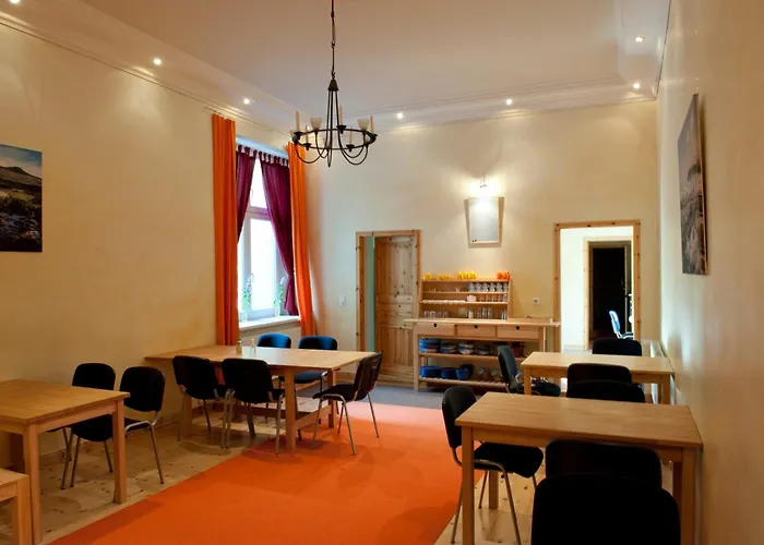 克罗伊茨贝格一流酒店式公寓 *